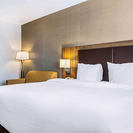 Quality Hotel Dorval Aeroport Экстерьер фото