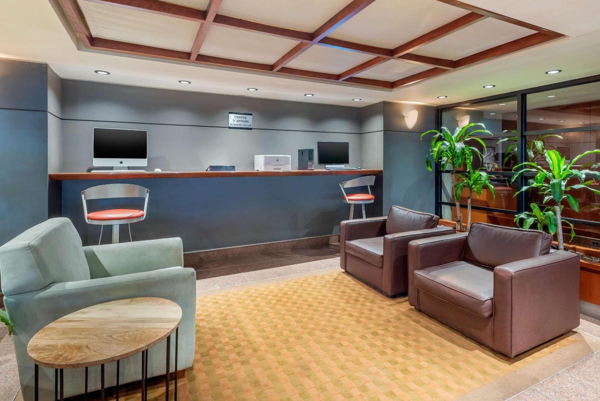 Quality Hotel Dorval Aeroport Экстерьер фото