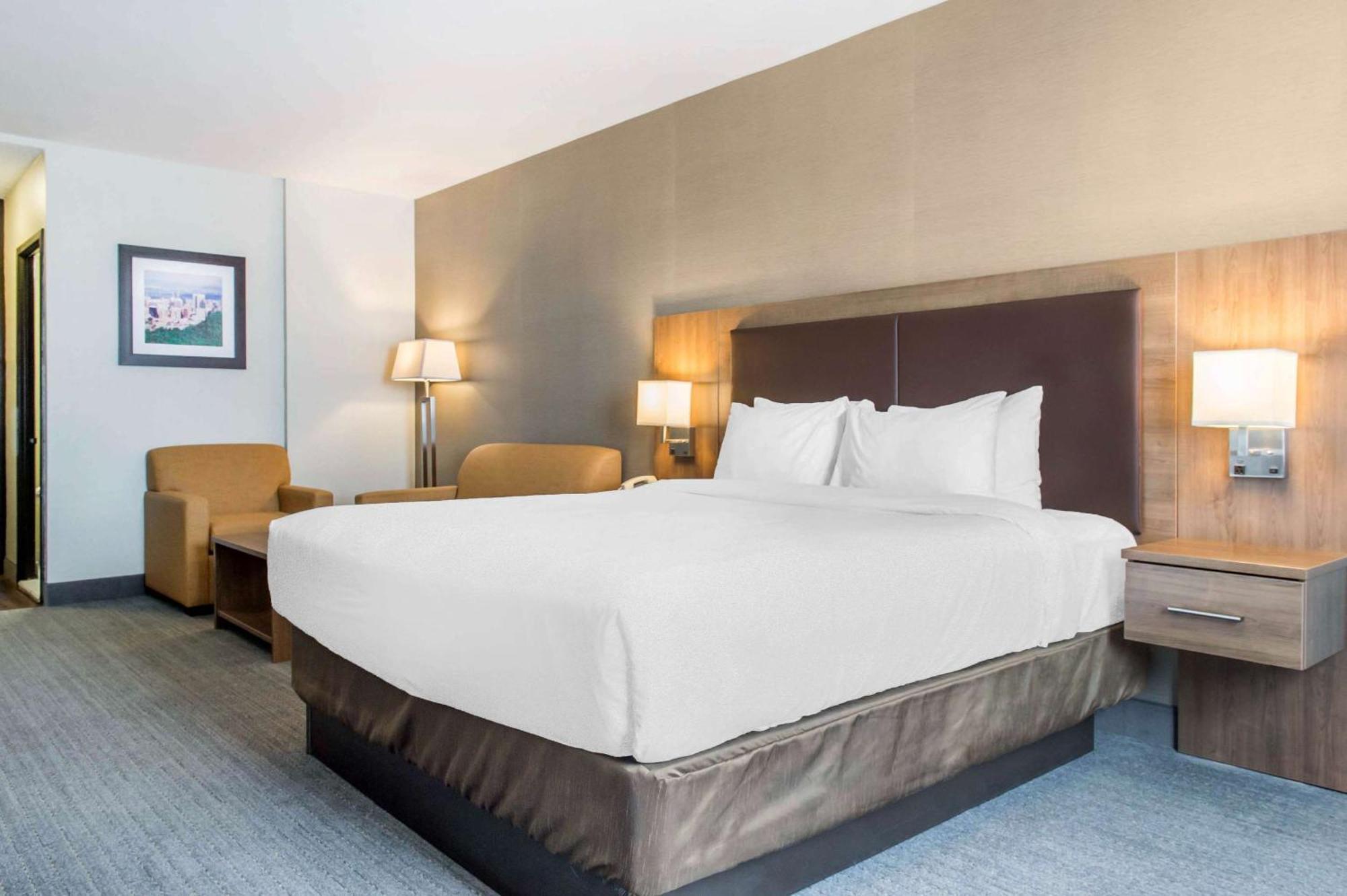 Quality Hotel Dorval Aeroport Экстерьер фото